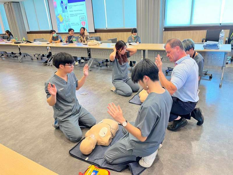 องค์กรที่ได้รับการรับรองและสมาคมของเรา - First Aid Training Bangkok Thailand CPR
