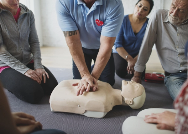 Primary & Secondary Care: CPR & First Aid Training - First Aid Training Bangkok Thailand CPR
